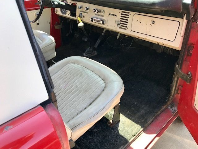 1975 Red Ford Bronco SUV