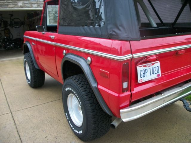 1975 Ford Bronco SUV