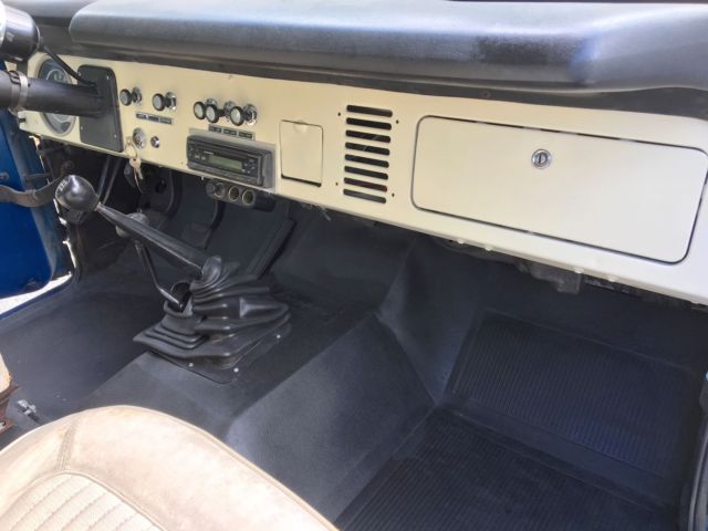 1975 Blue Ford Bronco Hard Top Convertible