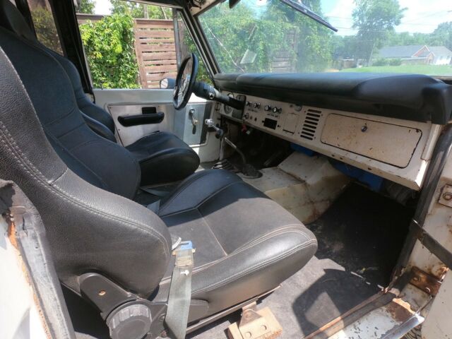 1975 White Ford Bronco SUV