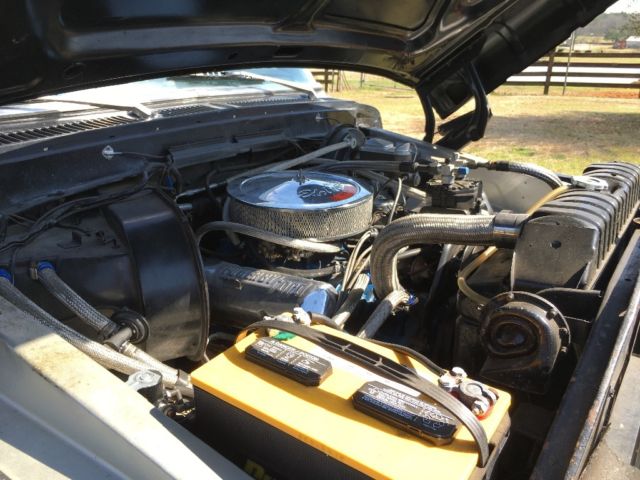 1975 Black Ford F-100 Standard Cab Pickup