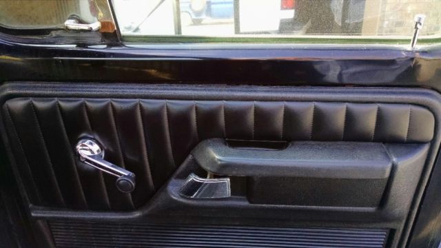 1975 Black Ford F-100 Standard Cab Pickup