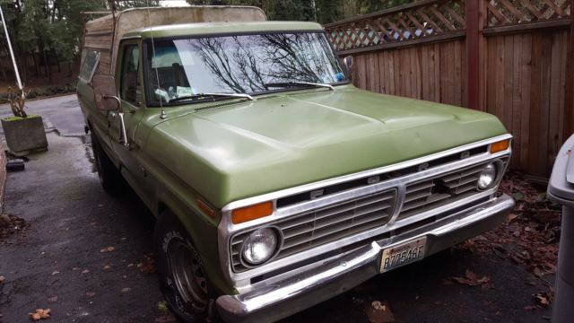 1975 Green Ford F-100 Standard Cab Pickup