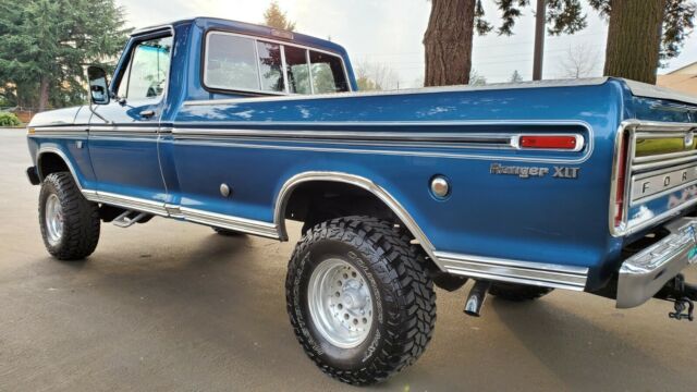 1975 Blue Ford F-100 Standard Cab Pickup