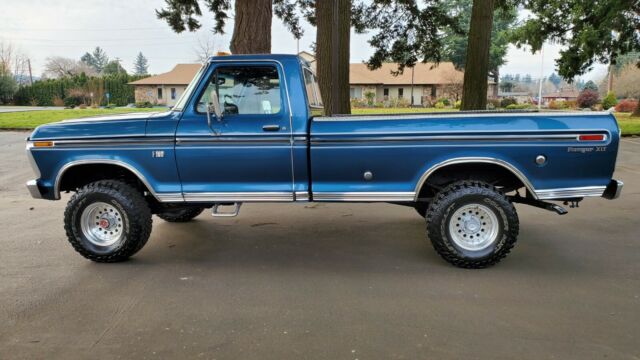 1975 Blue Ford F-100 Standard Cab Pickup