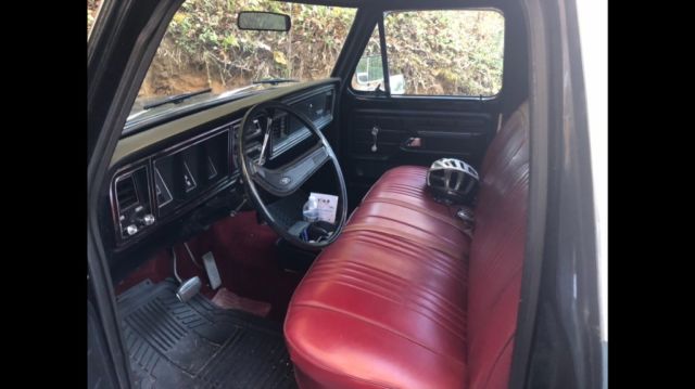 1975 Black Ford F-150 Standard Cab Pickup