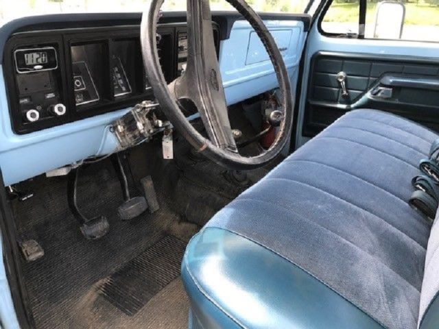 1975 Blue Ford F-250 Standard Cab Pickup
