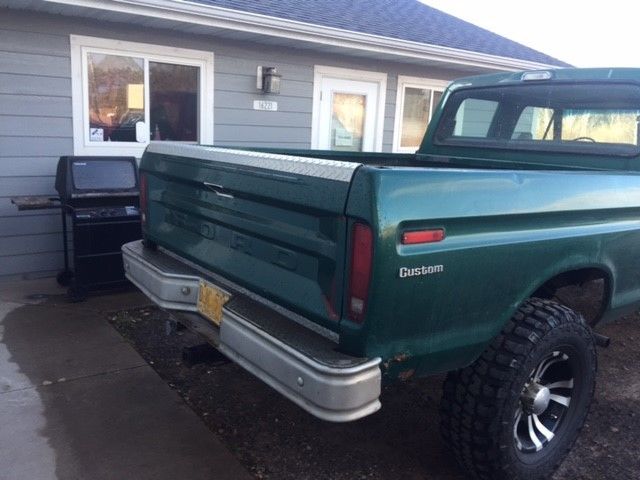 1975 Green Ford F-250 Crew Cab Pickup