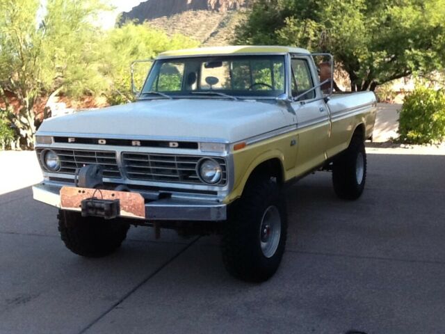 1975 Yellow Ford F-250