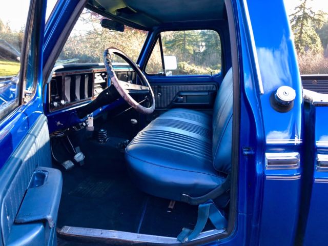 1975 Blue Ford F-250 Standard Cab Pickup