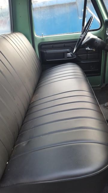 1975 Green Ford F-250 pick up