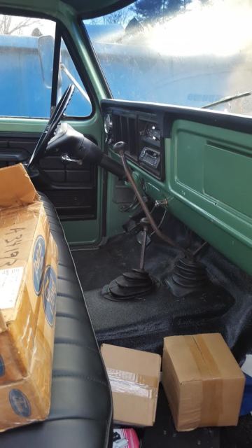 1975 Green Ford F-250 pick up