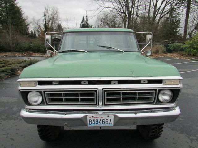 1975 Green Ford F-250 pick up