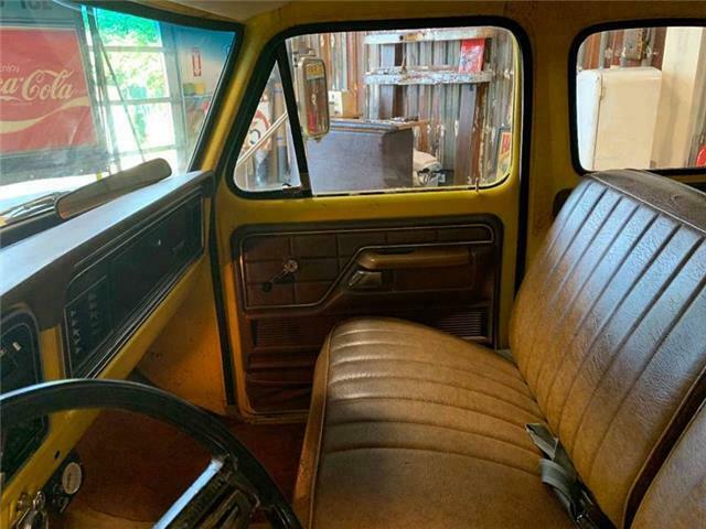 1975 Yellow Ford F-350 Pickup Truck