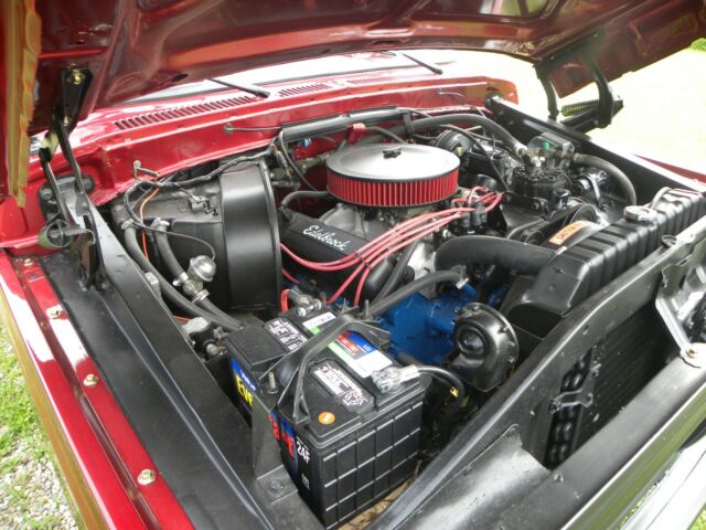 1975 candy apple red metallic Ford F-150 Standard Cab Pickup