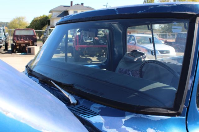 1975 Blue Ford F-150 Standard Cab Pickup