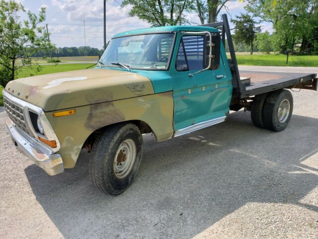 1975 Green Ford F-250