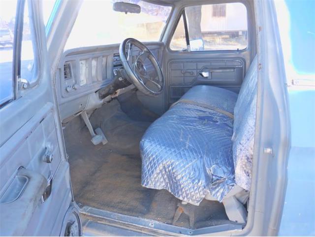 1975 Blue Ford F-250