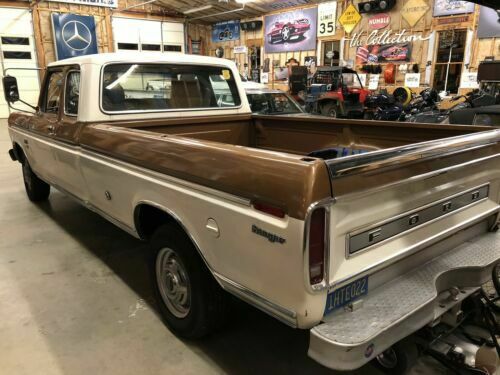 1975 Brown Ford F-250 Extended Cab Pickup