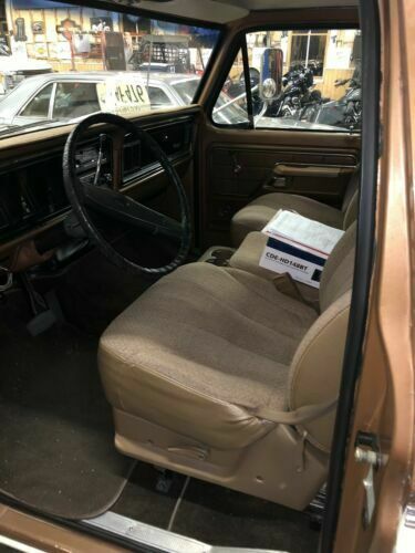 1975 Brown Ford F-250 Extended Cab Pickup