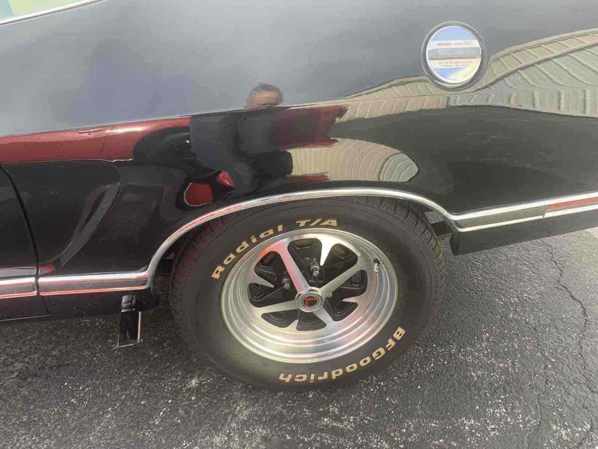 1975 Black Ford Mustang