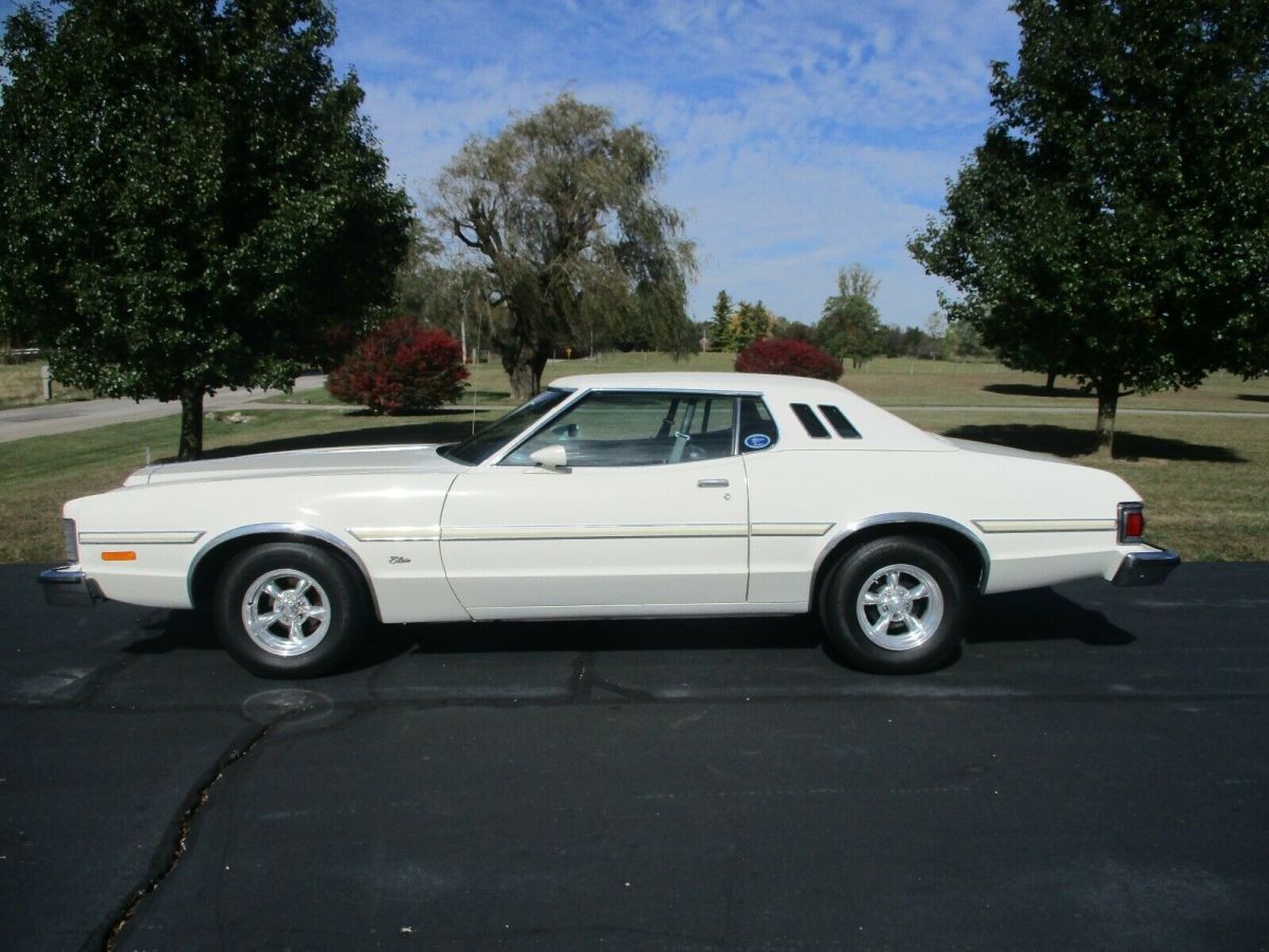 1975 White Ford Torino Coupe