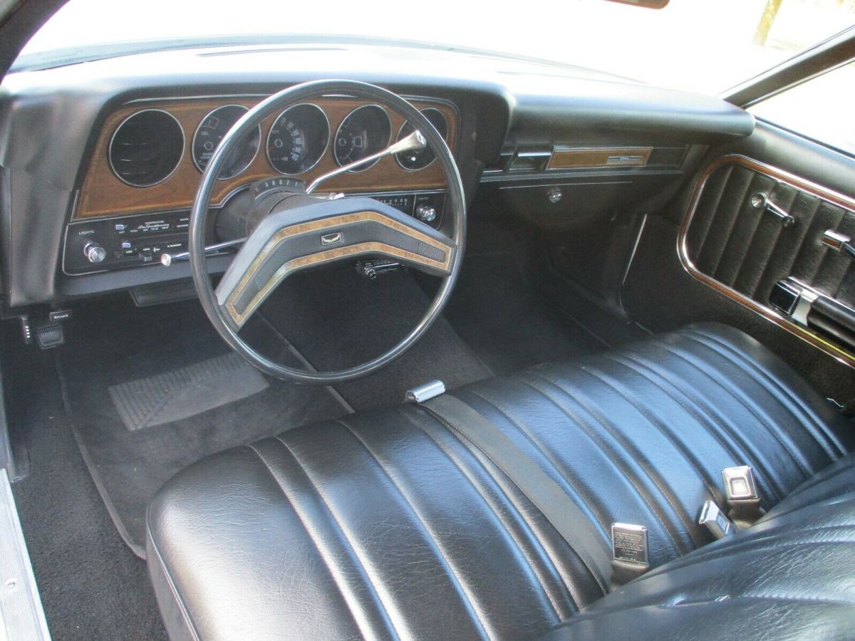 1975 White Ford Torino Coupe