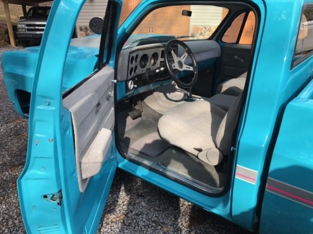 1975 Aqua GMC Sierra 1500 Regular cab