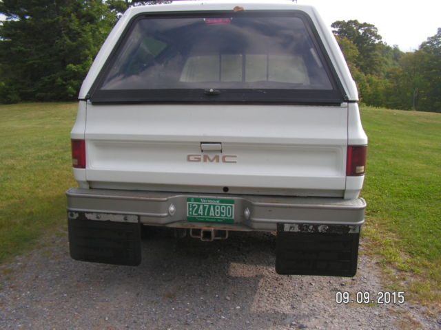 1975 white/tan GMC Sierra 1500 Standard Cab Pickup