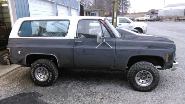 1975 Black GMC Jimmy SUV