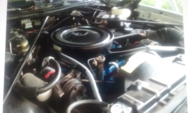 1975 White Oldsmobile 442 Coupe