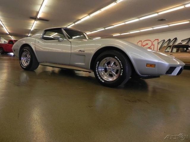 1975 Silver Chevrolet Corvette