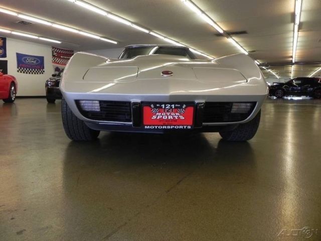 1975 Silver Chevrolet Corvette