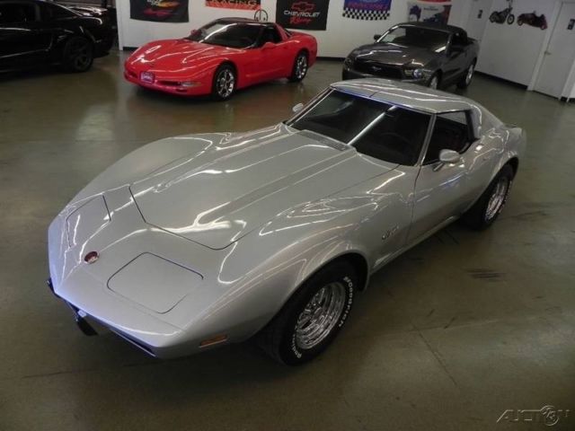 1975 Silver Chevrolet Corvette