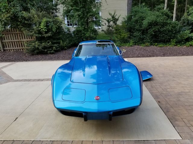 1975 Blue Chevrolet Corvette Coupe