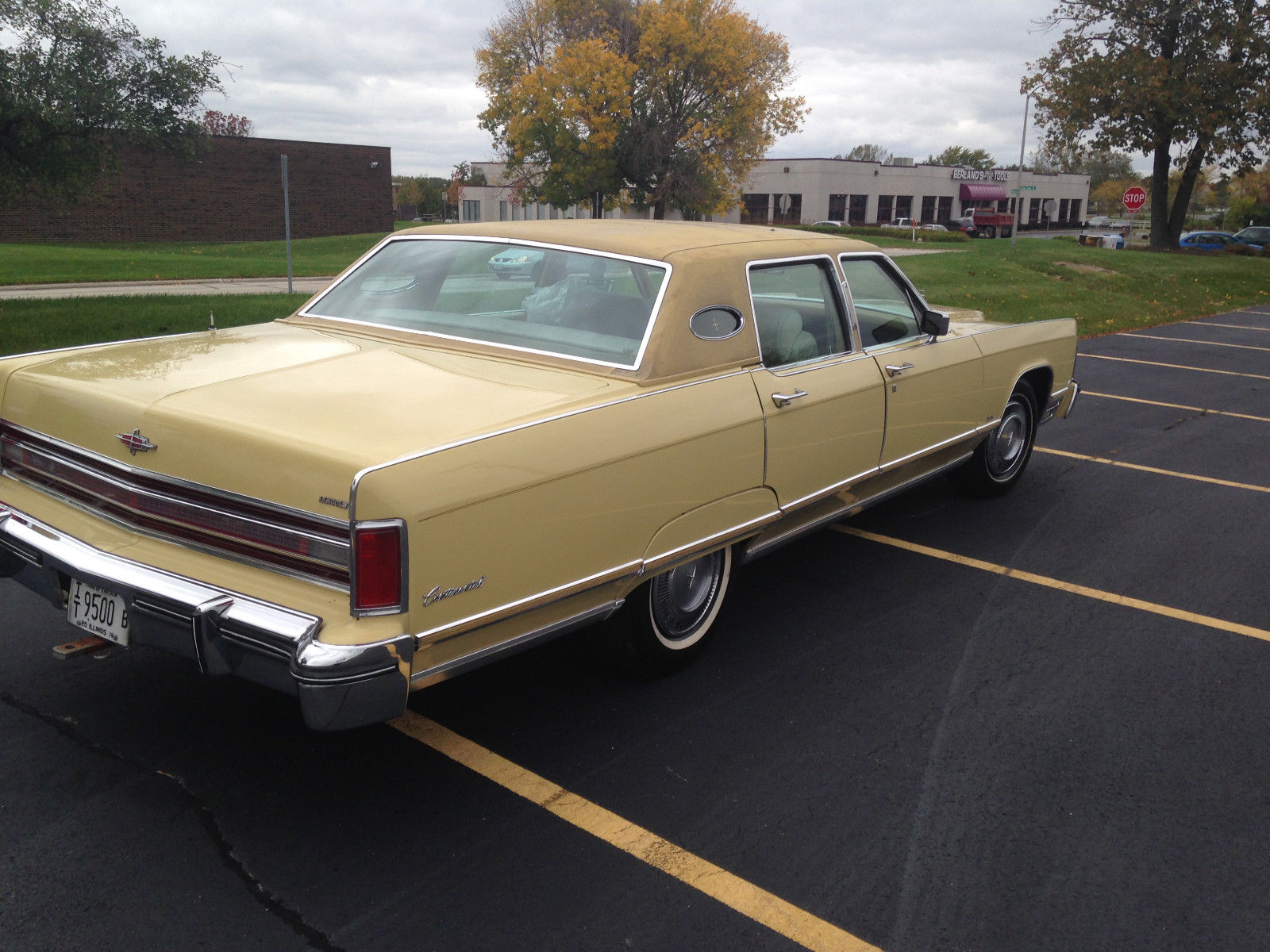 1975 Lincoln Continental Town Car 4 Dr For Sale In Lisle Illinois United States For Sale 