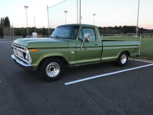 1975 Ford F-100