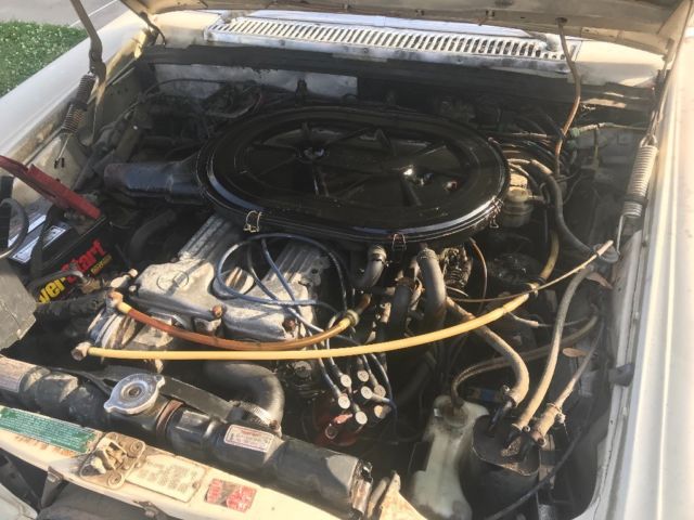 1975 Tan Mercedes-Benz C-Class Coupe