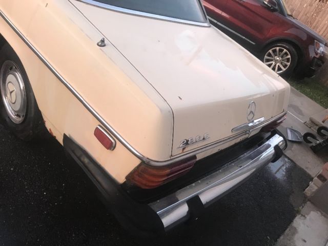 1975 Tan Mercedes-Benz C-Class Coupe