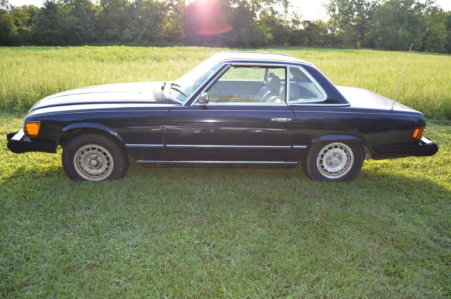 1975 Blue Mercedes-Benz 400-Series Convertible