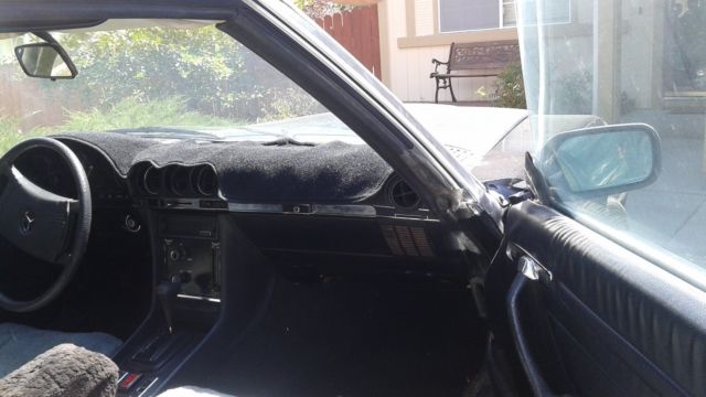 1975 Black Mercedes-Benz 400-Series Coupe