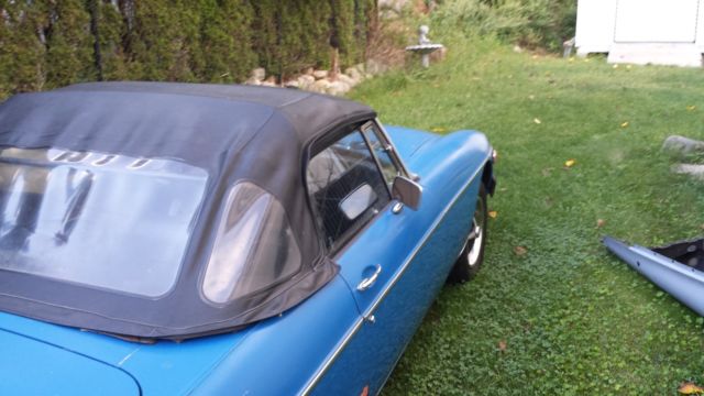 1975 Blue MG MGB Convertible