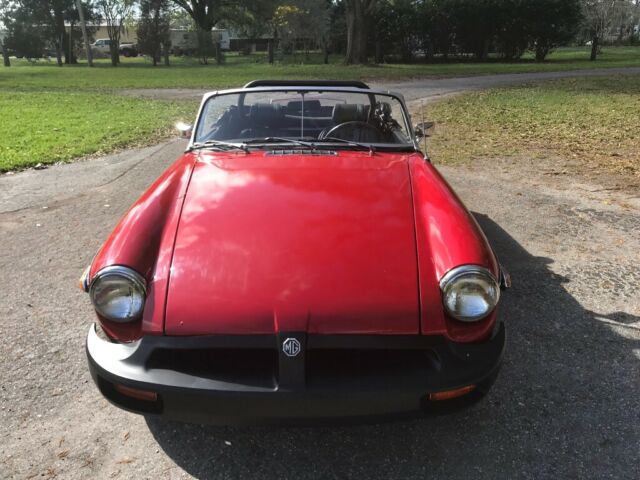 1975 Red MG MGB Convertible