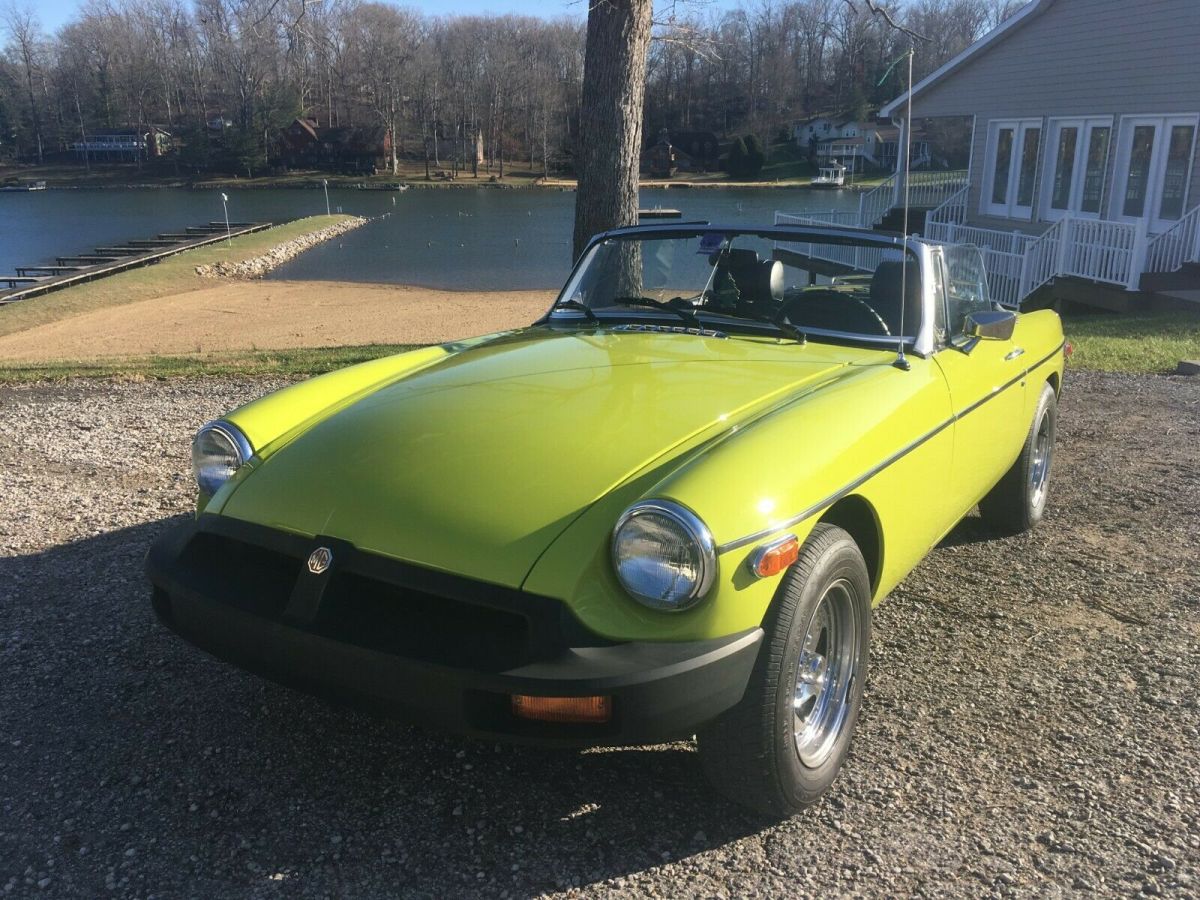 1975 Citron MG MGB Convertible