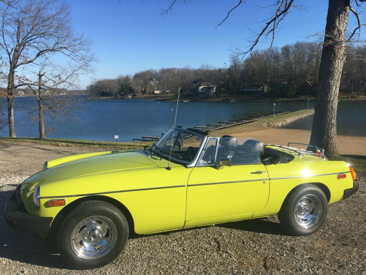 1975 Citron MG MGB Convertible
