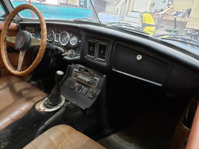 1975 blue MG MGB Convertible