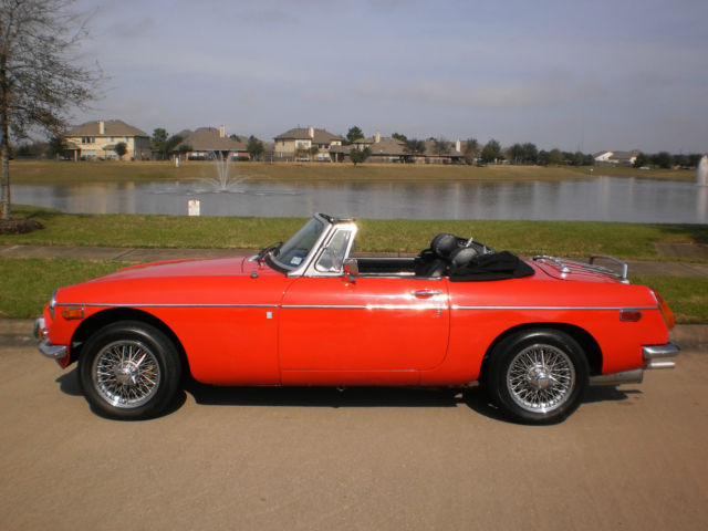 1975 Red MG MGB Convertible