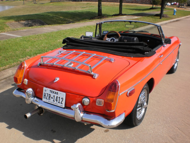 1975 Red MG MGB Convertible