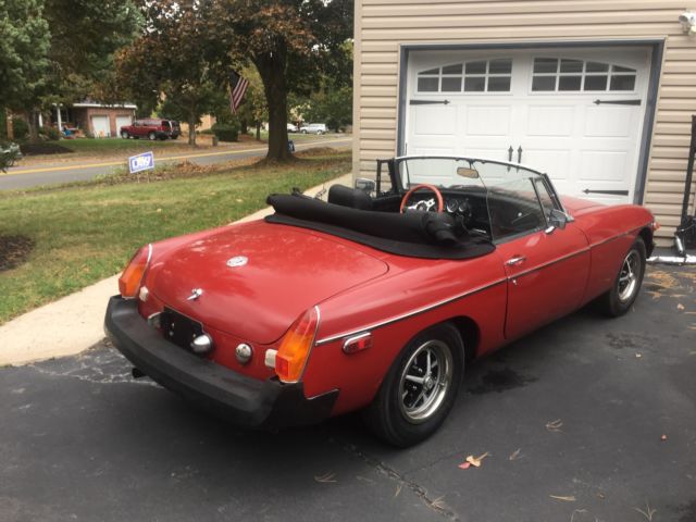 1975 Burgundy MG MGB Convertible