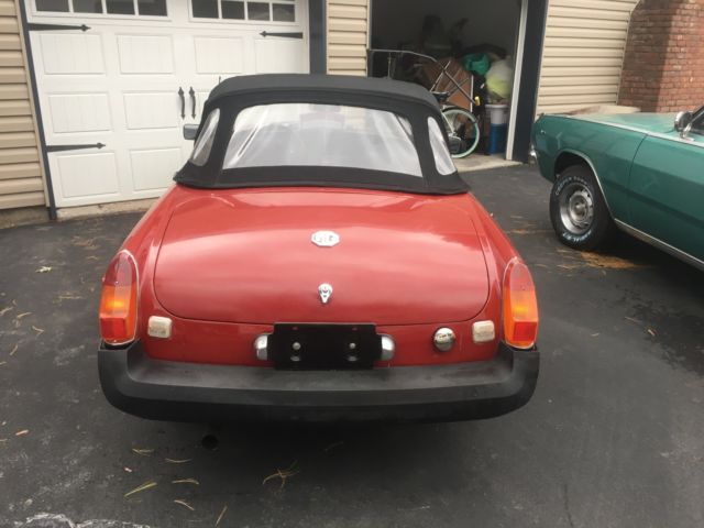 1975 Burgundy MG MGB Convertible